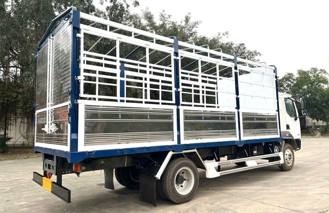 Giá Lăn Bánh Chenglong 7.8 Tấn L3 160Hp Thùng Mui Bạt 6m3