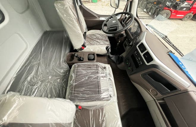 Chenglong L3 5 tấn sẽ khiến người lái bất ngờ bởi không gian rộng rãi